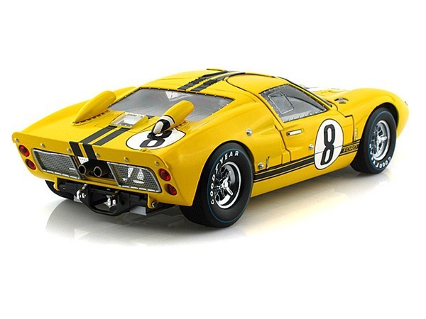 Shelby 1/18 Ford GT40 MKII no8 Yellow-Black